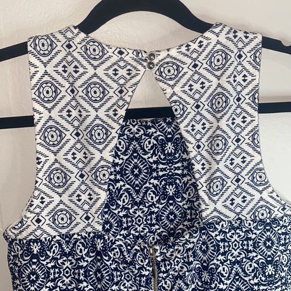 🎀NWT White and a Navy Blue dress! - Picture 8 of 10